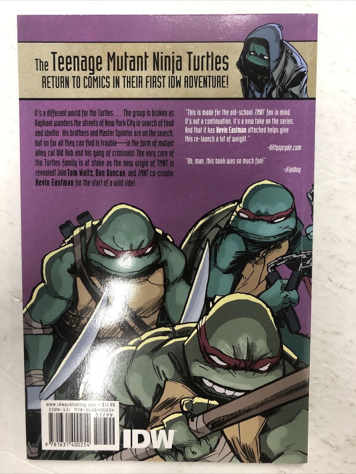 Teenage Mutant Ninja Turtles: The IDW Collection Volume 4