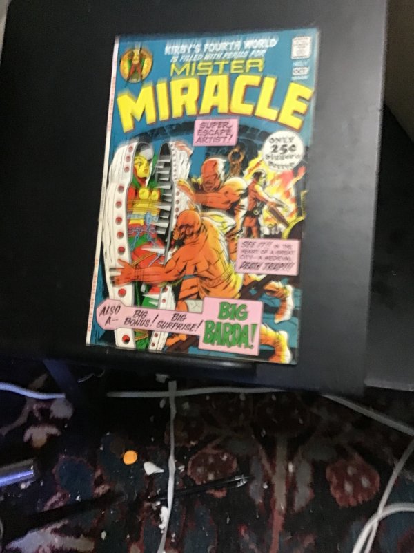 Mister Miracle #4 (1971) Kirby art!  Mid high grade! Giant-size! FN/VF Wow