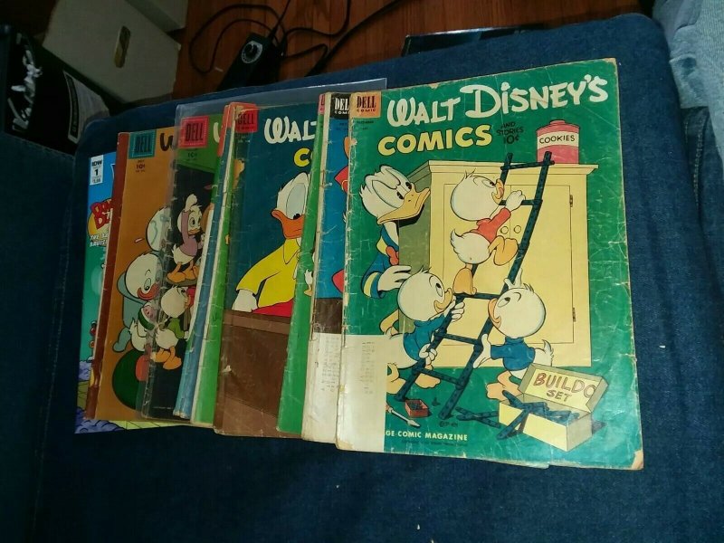 Walt Disney's Comics And Stories 12 Issue Golden Bronze Age Lot Run barks art