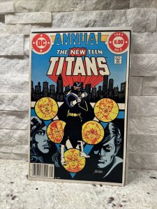 New Teen Titans (1980 series) Annual #2 Newsstand in VF cond. DC comics key