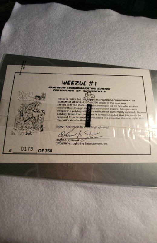 Weezul Platinum Commemorative edition #1 with certification 173 of 750