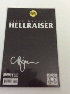 HELLRAISER #1 RETAILER INCENTIVE VARIANT SIGNED CLIVE BARKER VERY RARE!!! NM.