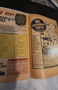 Strange Tales #137 (1965) the prize is earth/Dr strange light roll/foxxing