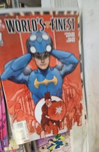 World's Finest #1 Cover B (2009)