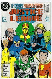 Justice League # 1 VF- DC A Return to Greatness 1981