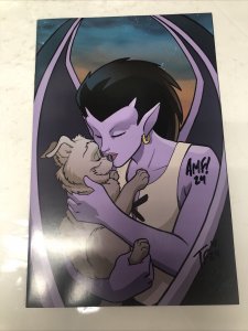 Gargoyles (2022) # 1 Virgin Varian signed Tony Fleecs * Trish Forstner *Dynamite