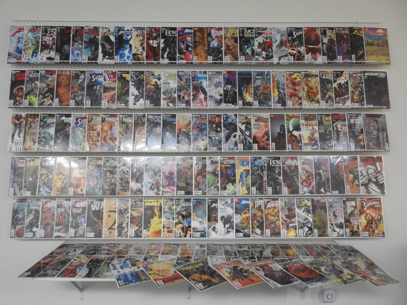 Huge Lot of 160+ Comics W/ Batman, The Flash, Green Lantern Avg VF+ Condition!
