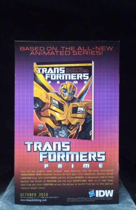 Ghostbusters: What In Samhain Just Happened?! (2010)