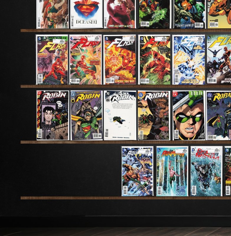 Huge Lot 140+ Comics with Robin, The Flash, Deathstroke, Aquaman & More!