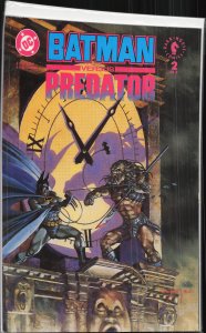 Batman versus Predator [Regular] #2 Variant Cover (1992) Predator