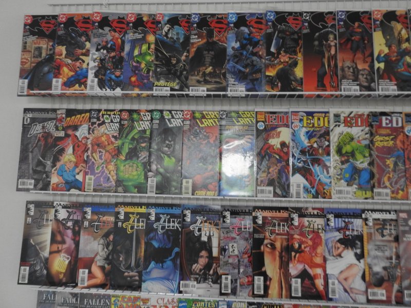 Huge Lot 190+ Comics W/ Batman, Elektra, The Walking Dead+ Avg VF Condition!