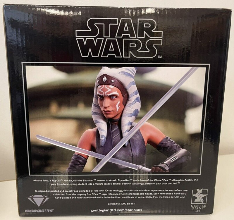 Gentle Giant Star Wars Ahsoka Tano Mini-Bust NIB