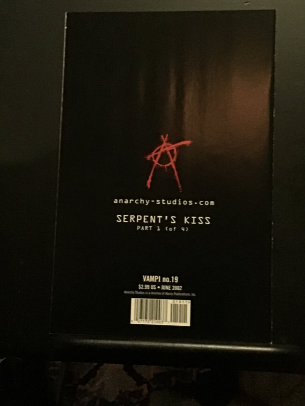 Vampi #19 (2002) Super high-grade bondage cover beauty! Wow!