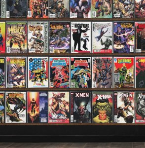 Huge Lot 150+ Comics with Nightwing, Spider-Man 2099 & More!