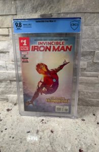 9.8 CGC INVINCIBLE IRON MAN #1 IRONHEART 2017