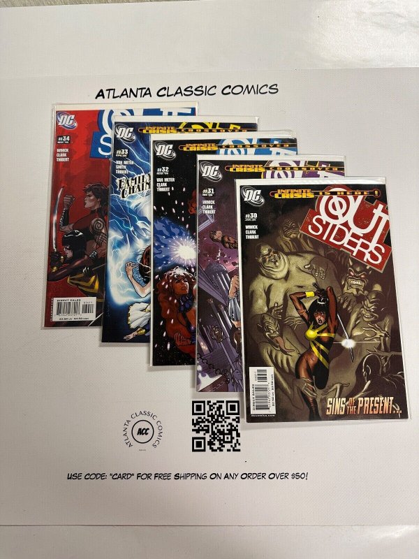 5  Outsiders DC Comic Books # 30 # 31 # 32 # 33 # 34 Batman Superman Flash 9 CT3
