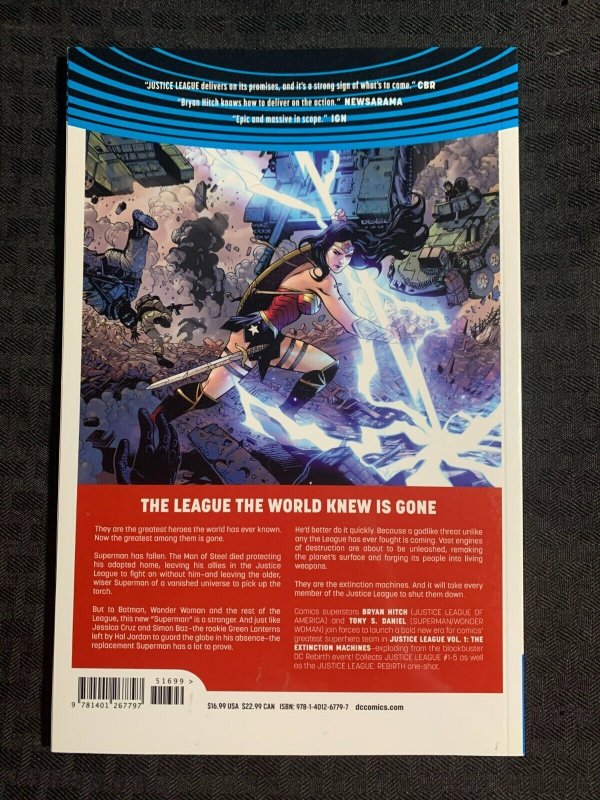 2016 JUSTICE LEAGUE Volume 1 The Extinction Machines TPB SC VF 8.0 1st DC Comics