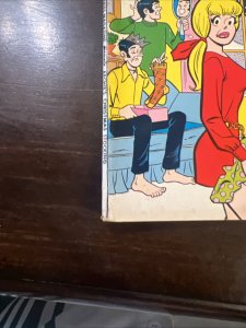Archie Giant Series: Archie’s Christmas Stocking #167