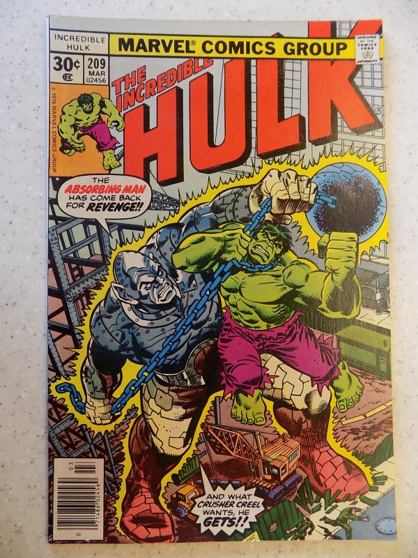 INCREDIBLE HULK # 209 MARVEL ACTION ADVENTURE