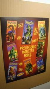 CRAZY HIP GROOVY GO-GO WAY OUT MONSTERS 32 *HIGH GRADE* *RARE* FAMOUS MONSTERS 