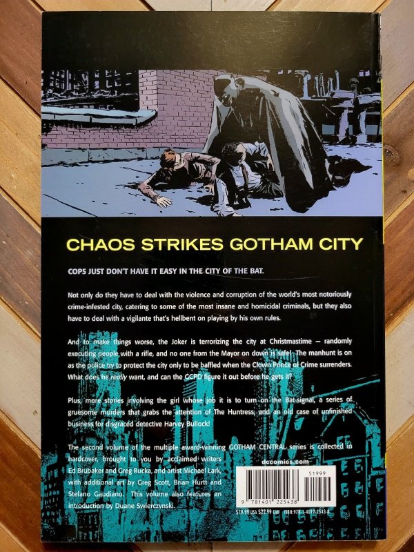 Gotham Central: TPB Book 2 (DC Comics 2009) Jokers & Madmen Deluxe Edition VF+