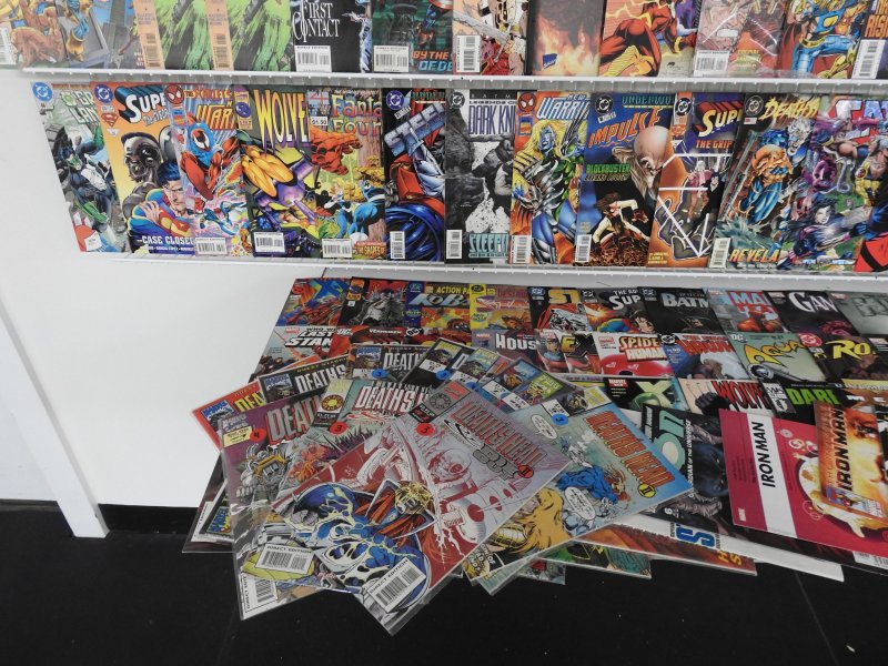 Huge Lot 210+ Comics W/ Batman, Superman, X-Men, +More! Avg FN Condition!