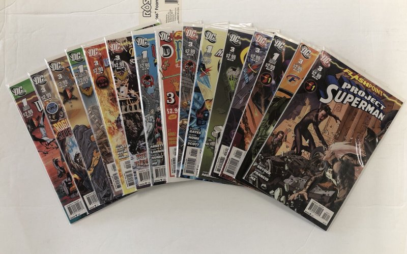 *Flashpoint tie-in/button lot | 11 buttons, 56 High Grade books total!