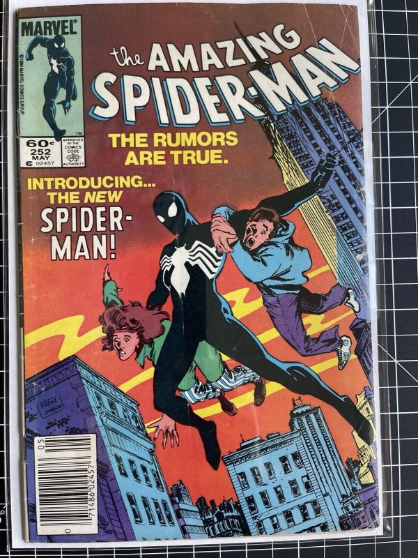 ? AMAZING SPIDER-MAN #252 NEWSSTAND 1st Black Symbiote Suit Venom Marvel 