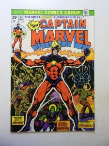 Captain Marvel #32 (1974) VF- Condition