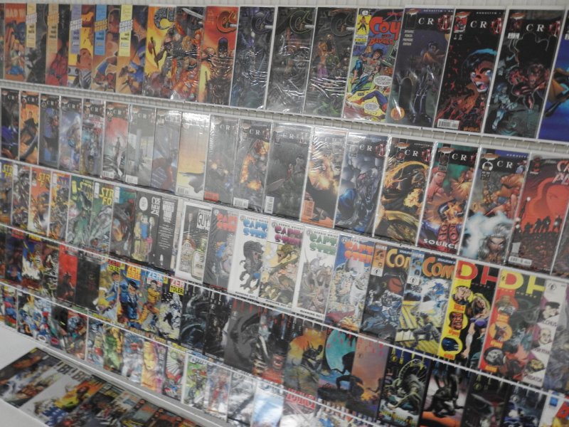 Huge Lot 140+ Indy Comics W/ DHP, Brit, Predator, Aliens+ Avg VF+ Condition!