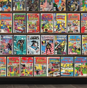 Huge Lot 140+ Comics with Justice League America, Jughead, Everything& & More!