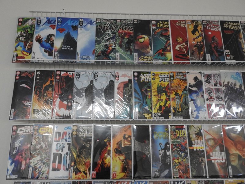 Huge Lot 130+ Comics W/ Batman, Hulk, Avengers, +More! Avg VF+ Condition!