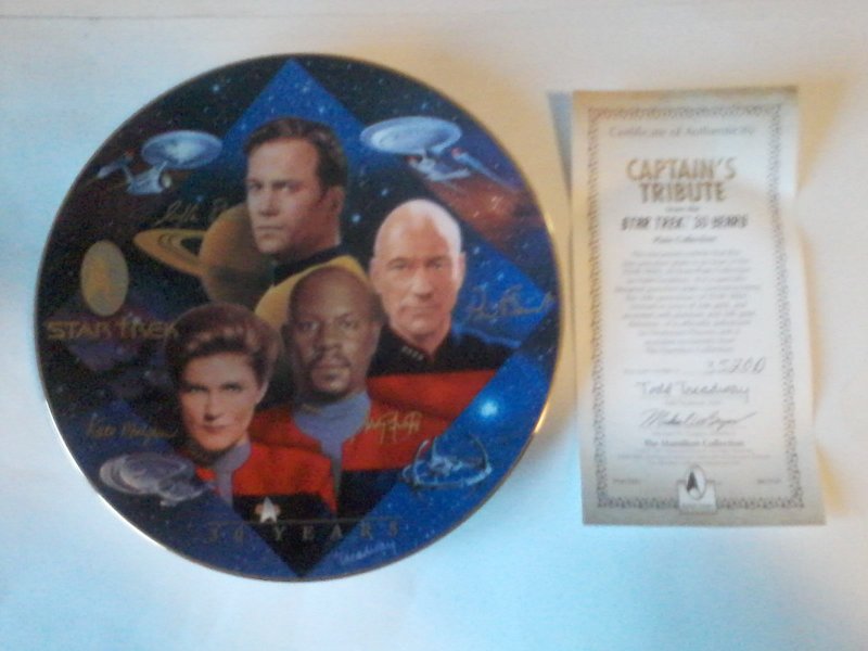 Star Trek Captains Tribute Com. Plate