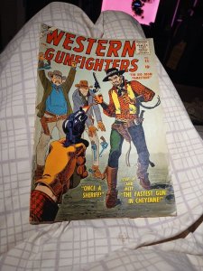 Western Gunfighters #25 1957- Atlas Comics- Russ Heath- Maneely Stan Lee Writing
