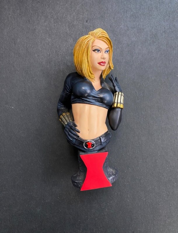 Black Widow Resin Bust Gabriel Marquez Marvel Universe w/ Box