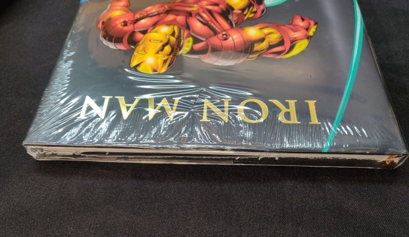 Iron Man Deadly Solutions HC Premiere Edition - Sean Chen Cover (9.2 ob) 2010