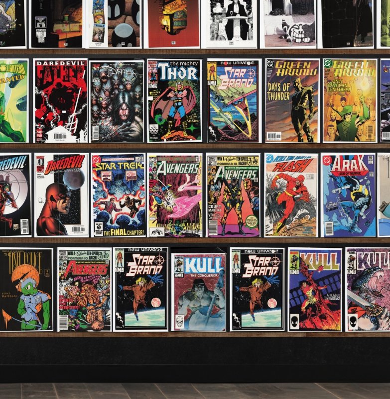 Huge Lot 140+ Comics with Cerebus, Fish Police, Thor, The Flash & More!