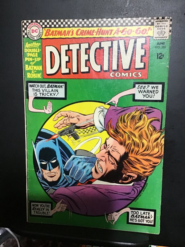 Detective Comics #352 (1966) Affordable grade Elongated Man key! VG+ Wow