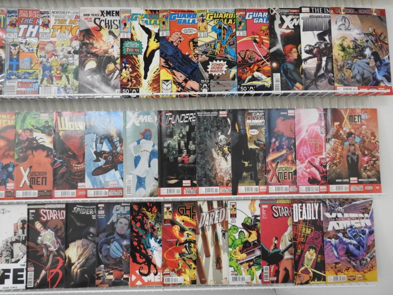 HUge Lot 190+ Comics W/ X-Men. Avengers, Wolverine+ Avg Fine/VF Condition!
