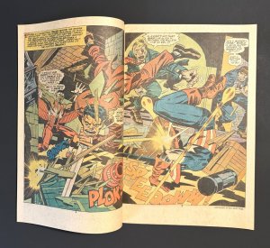 Captain America #198, #199 (SET) ( 8.0 VFN+ ) Jack Kirby is BACK! 1976