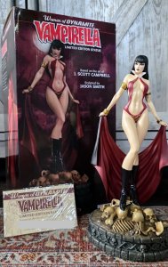 Vampirella Women of Dynamite Statue Ltd 511/1,969 COA J Scott Campbell 2016 NIB