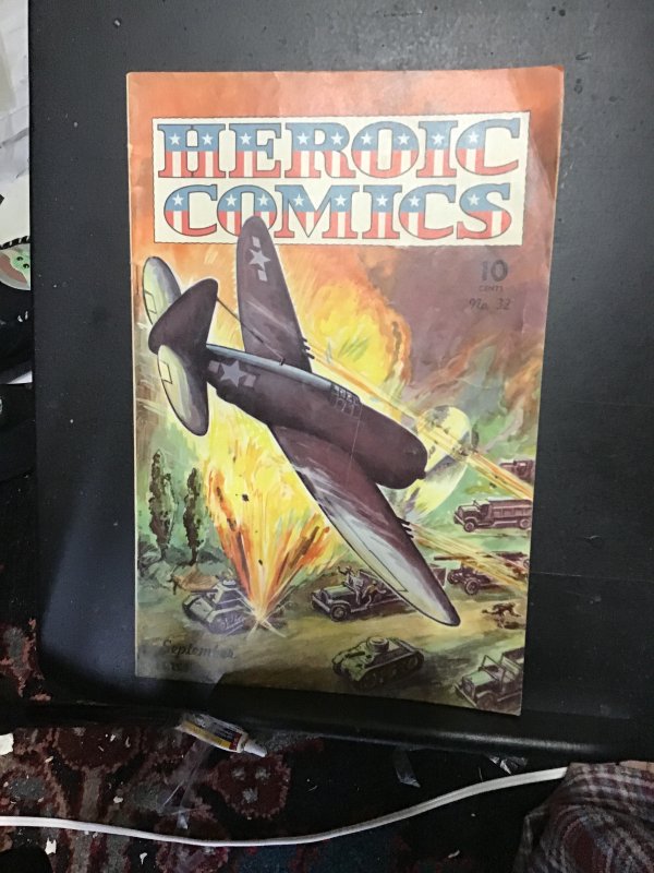 Heroic Comics #32 (1945) rare double cover issue! FN/VF Wow!