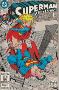 Action Comics #677 Direct Edition (1992)  Superman vs Supergirl !