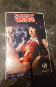Vengeance of Vampirella #19 cosplay variant
