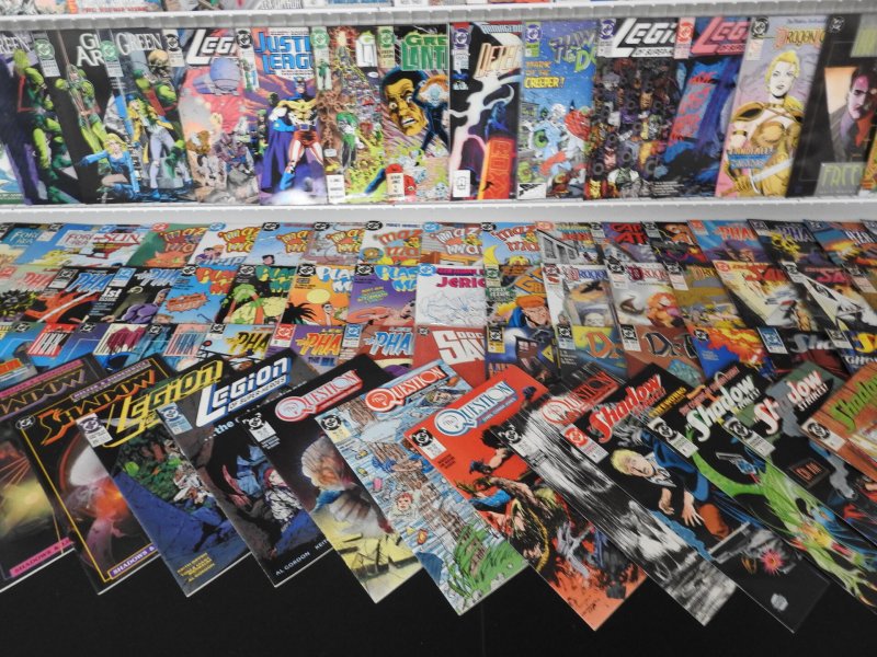 Huge Lot 190+ Comics W/ Batman, Superman, Green Lantern+ Avg Fine/VF Condition!!