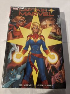 Captain Marvel Omnibus Ms Marvel:A Hero is Born • Chris Claremont (Sealed)