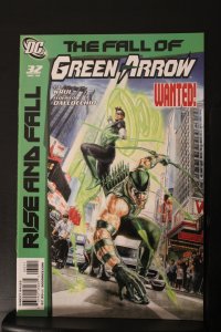 Green Arrow #32 (2010) Super-High-Grade NM+ or better! Black Canary Is Back Wow!