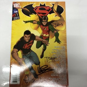 Superman / Batman (2006) # 26 (VF) Signed Arthur Adams • McGuinness • Sale•Vines