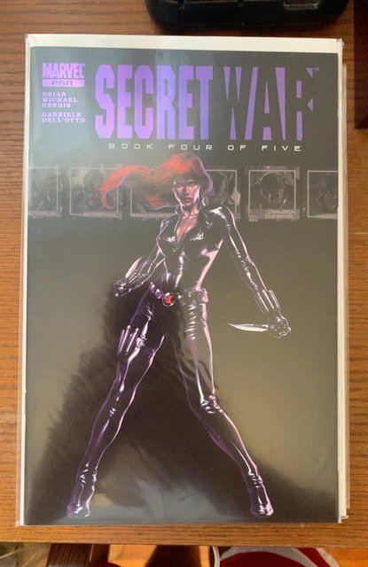 Secret War #4 (2006) foil variant