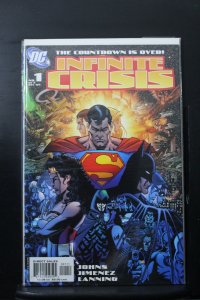 Infinite Crisis #1 George Pérez Cover (2005)